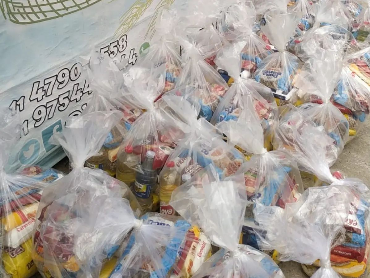 Mogi: Instituto Sopa distribui 700 cestas básicas e 1.700 brinquedos