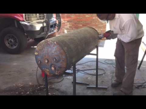 Making Bbq Grill From Hot Water Tank Youtube