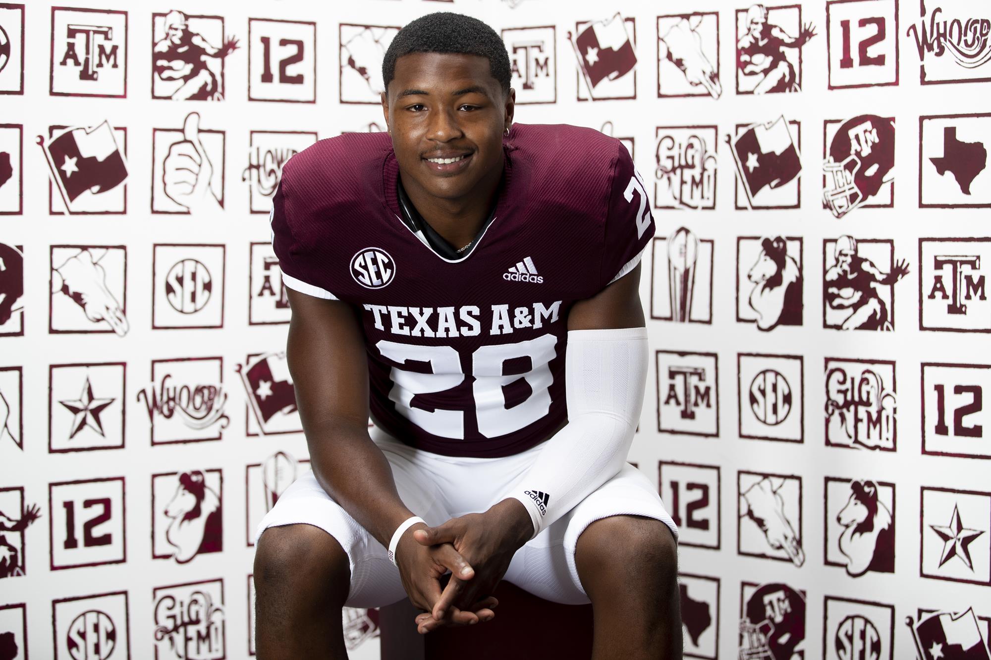 Who Is Isaiah Spiller Related To Is Isaiah Spiller Related To Cj Spiller Abtc