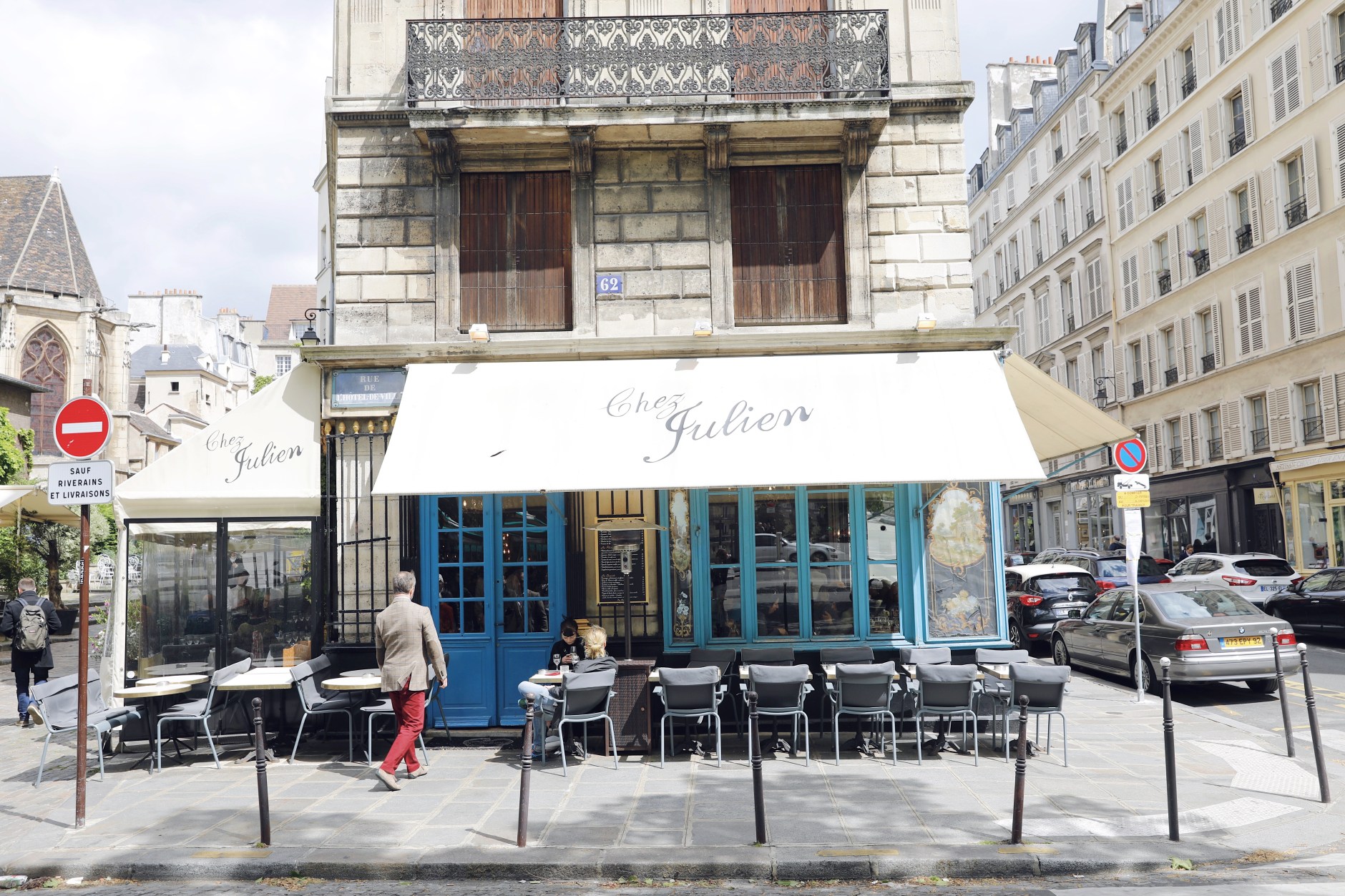 10 Lovely Lunch Spots In Paris A Fashionista S Guide
