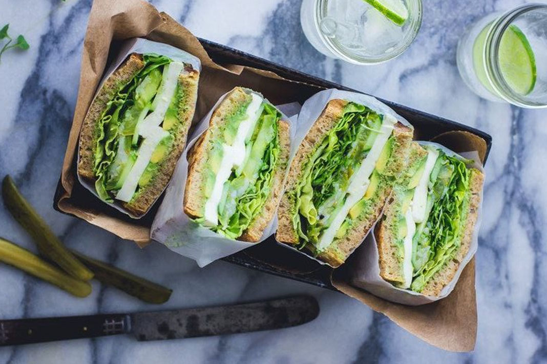 9 Work Lunches Under 500 Calories That Take Less Than 15 Minutes To Make Amodrn