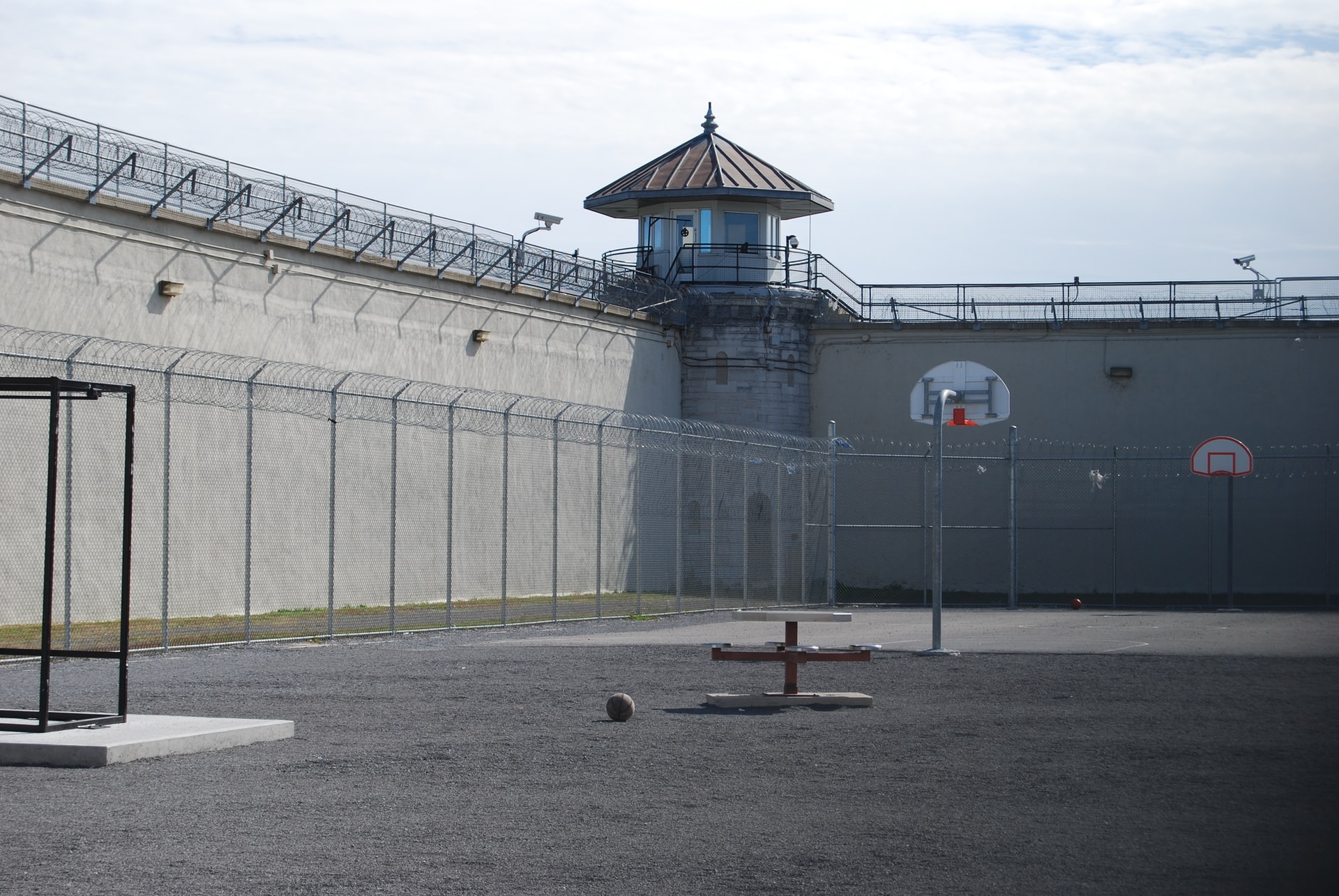 New York Closes 6 State Prisons As Inmate Numbers Drop New York Amsterdam News