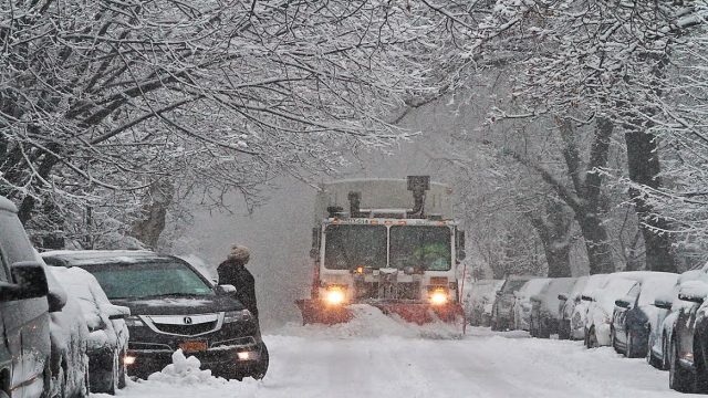 Estado De Emergencia En New York Y New Jersey Por Tormenta De Nieve Mas De 1 5 Millon Dominicanos Afectados Aniveldehaina Com