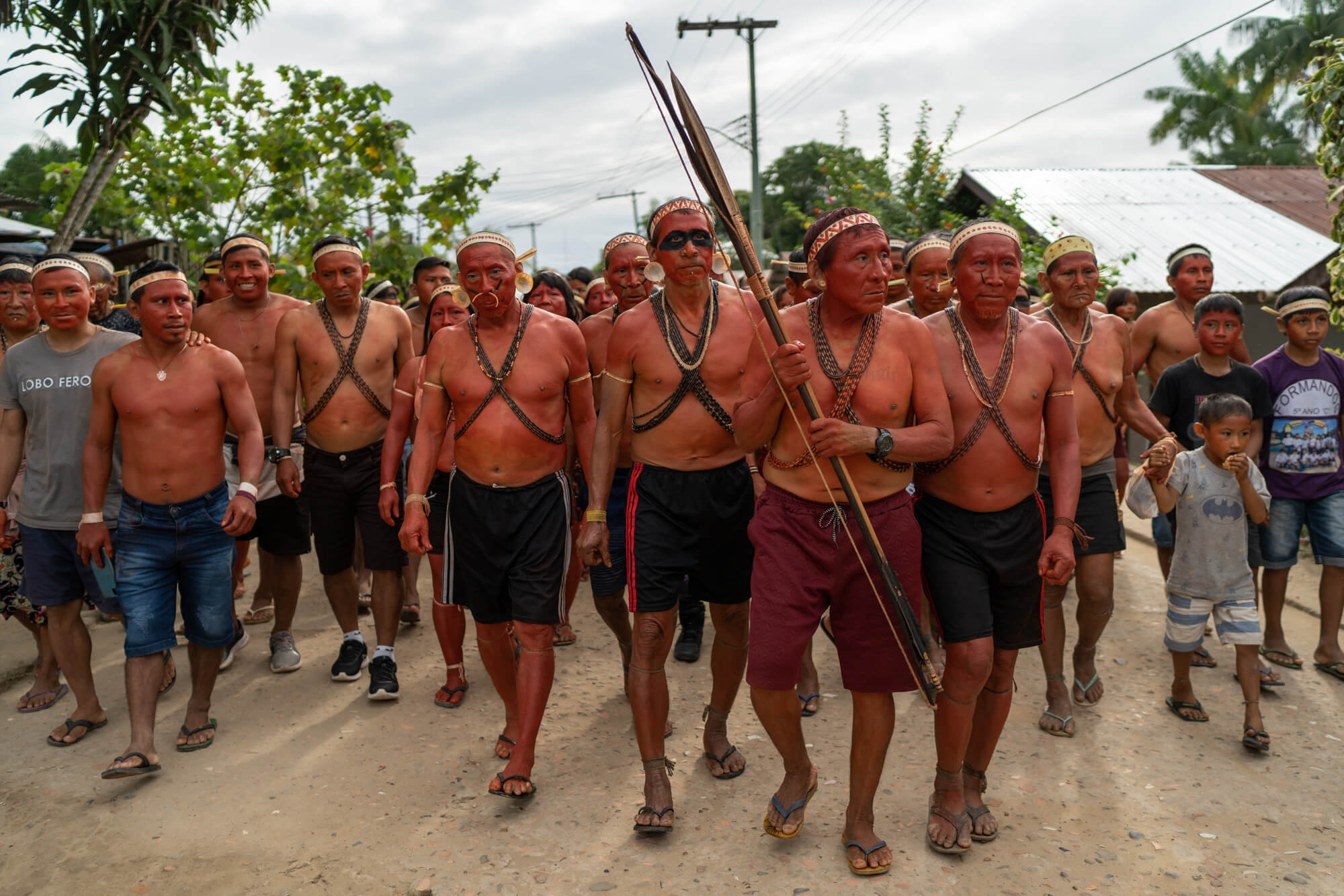 Indígenas da União dos Povos Indígenas do Vale do Javari durante manifestação