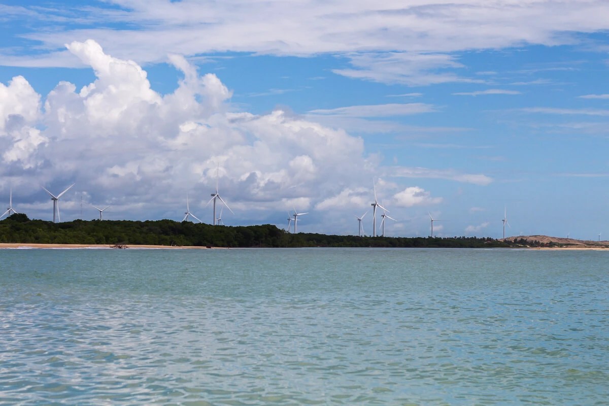 Parque de energia eólica em Itarema (CE).