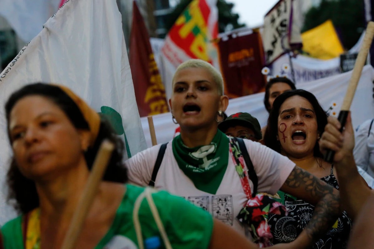 Manifestação a favor da descriminalização do aborto