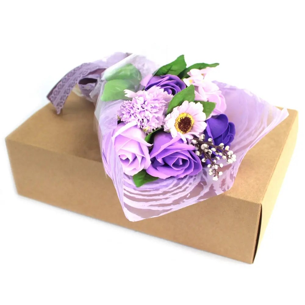 Caixa com bouquet de flores de sabão - lilás 1