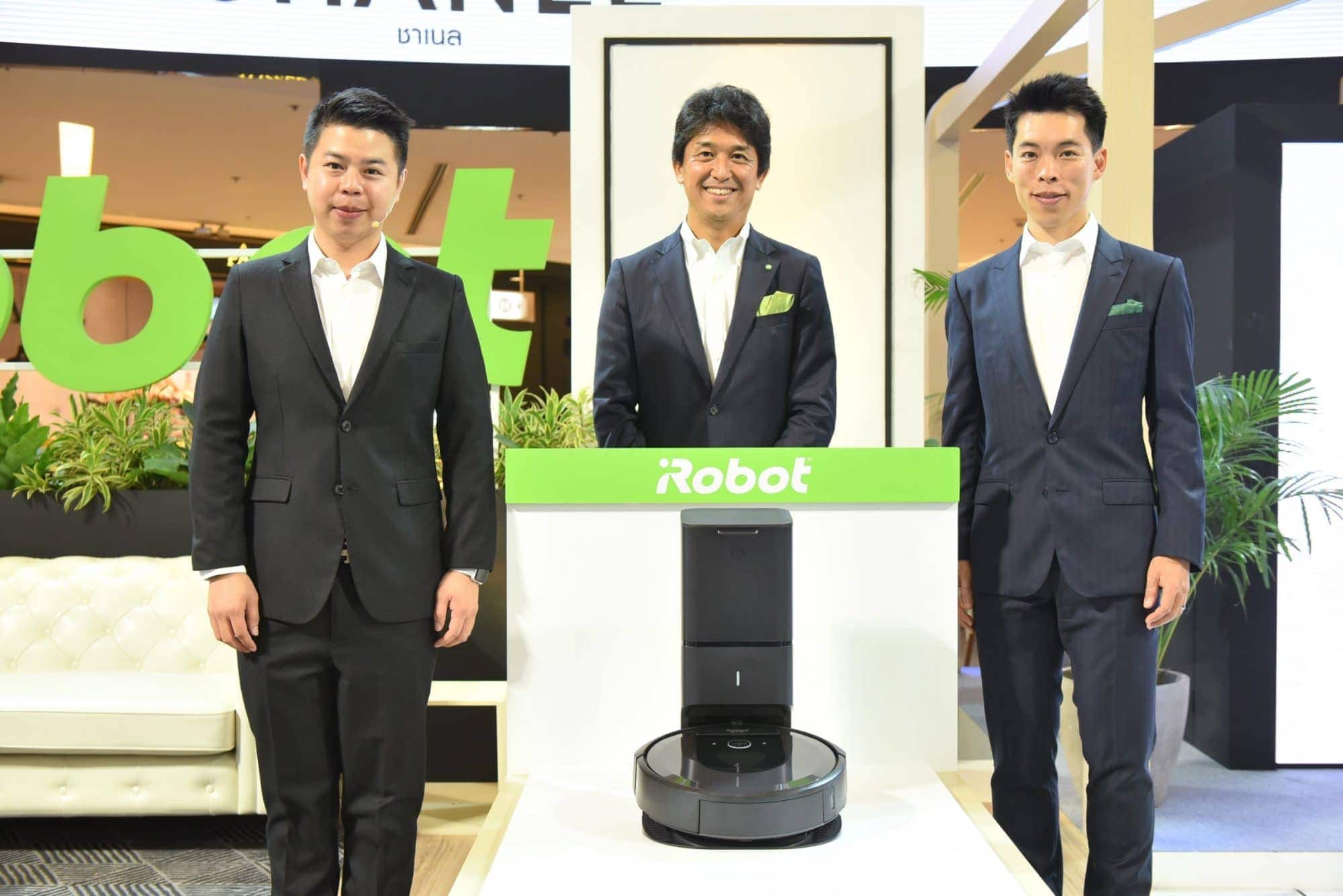 เปิดตัว iRobot Roomba i7+ หุ่มยนต์ดูดฝุ่นอัจฉริยะ พร้อมแท่นกำจัดขยะอัตโนมัติ 6 - เปิดตัว iRobot Roomba i7+ หุ่มยนต์ดูดฝุ่นอัจฉริยะ พร้อมแท่นกำจัดขยะอัตโนมัติ