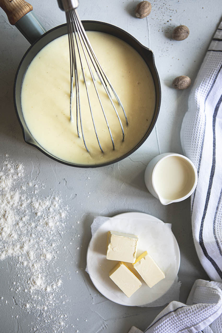 Snel Basisrecept Voor Romige Vegan Bechamelsaus Met Sojamelk