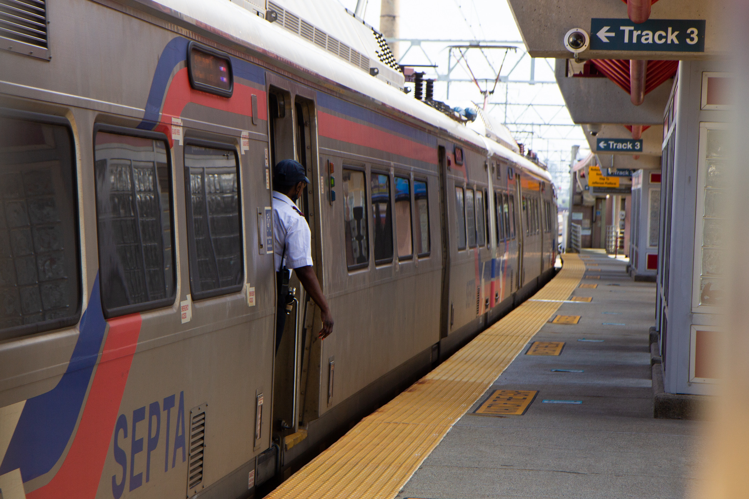 SEPTA has been double-charging Regional Rail riders’ Key cards, with 1,600 hit by ‘bug’ before a fix