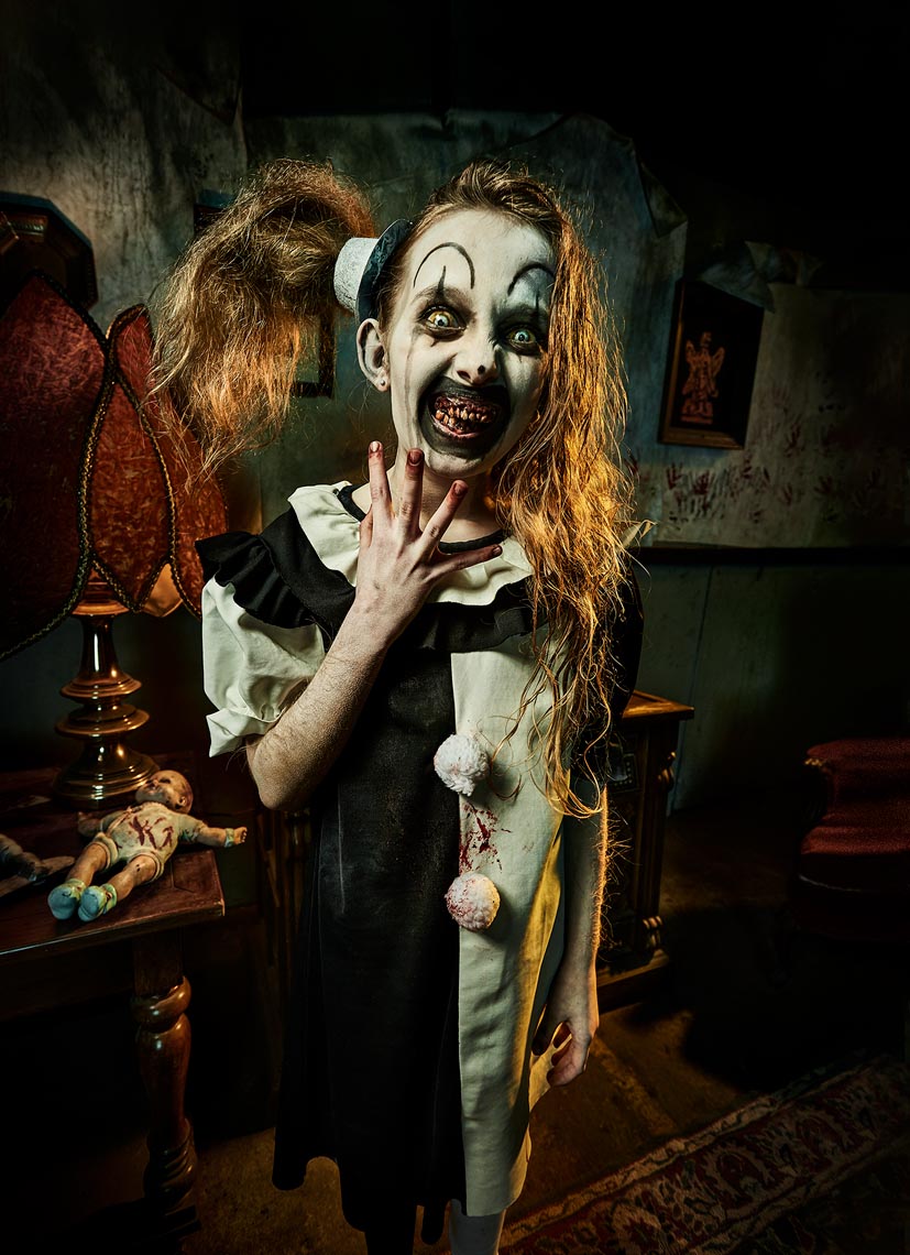 Terrifier 2 S Pale Girl Meet Art The Clown S Creepy New Friend