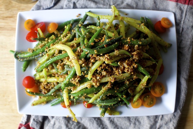 green beans with almond pesto