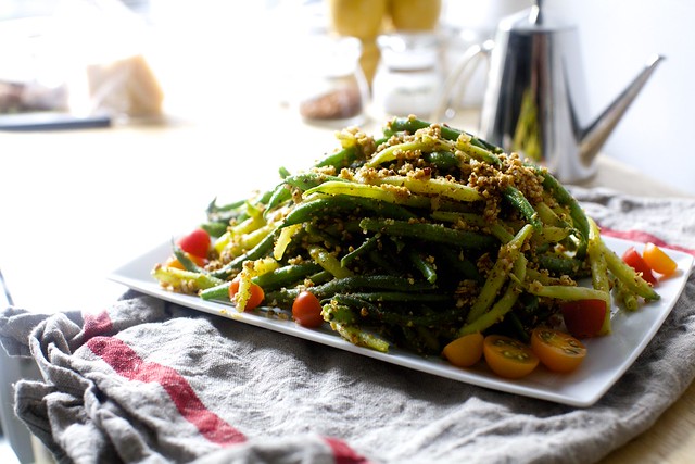 green beans with almond pesto