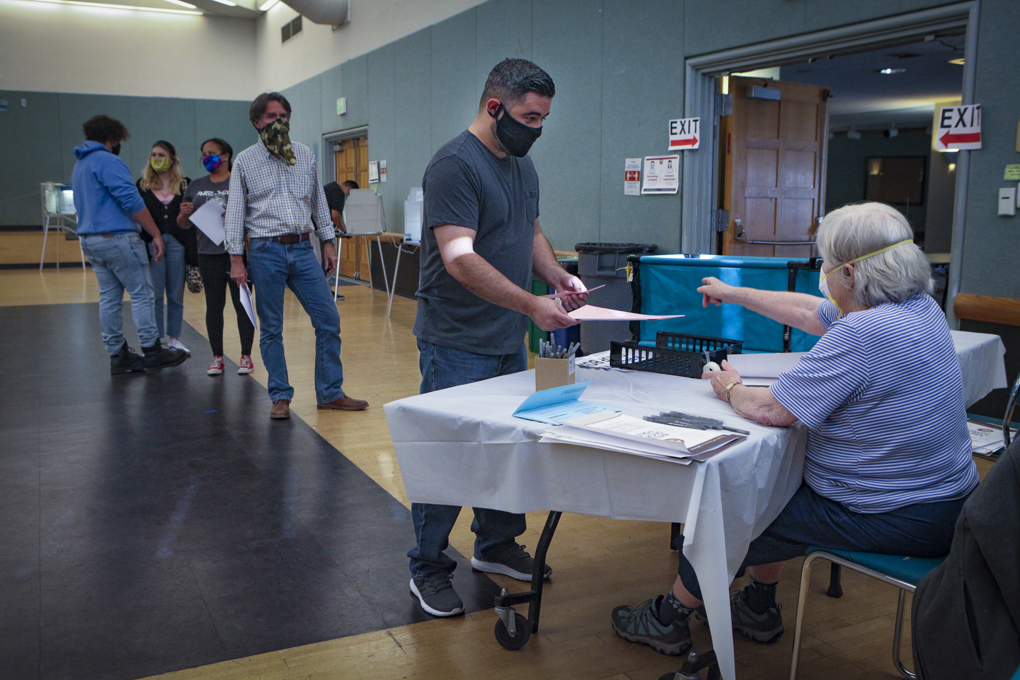 A steady flow of Sonoma County voters went to the polling place at Petaluma’s Community Center in Lucchesi Park to cast their votes on Nov. 3, 2020. Photo by Crissy Pascual, Argus-Courier staff