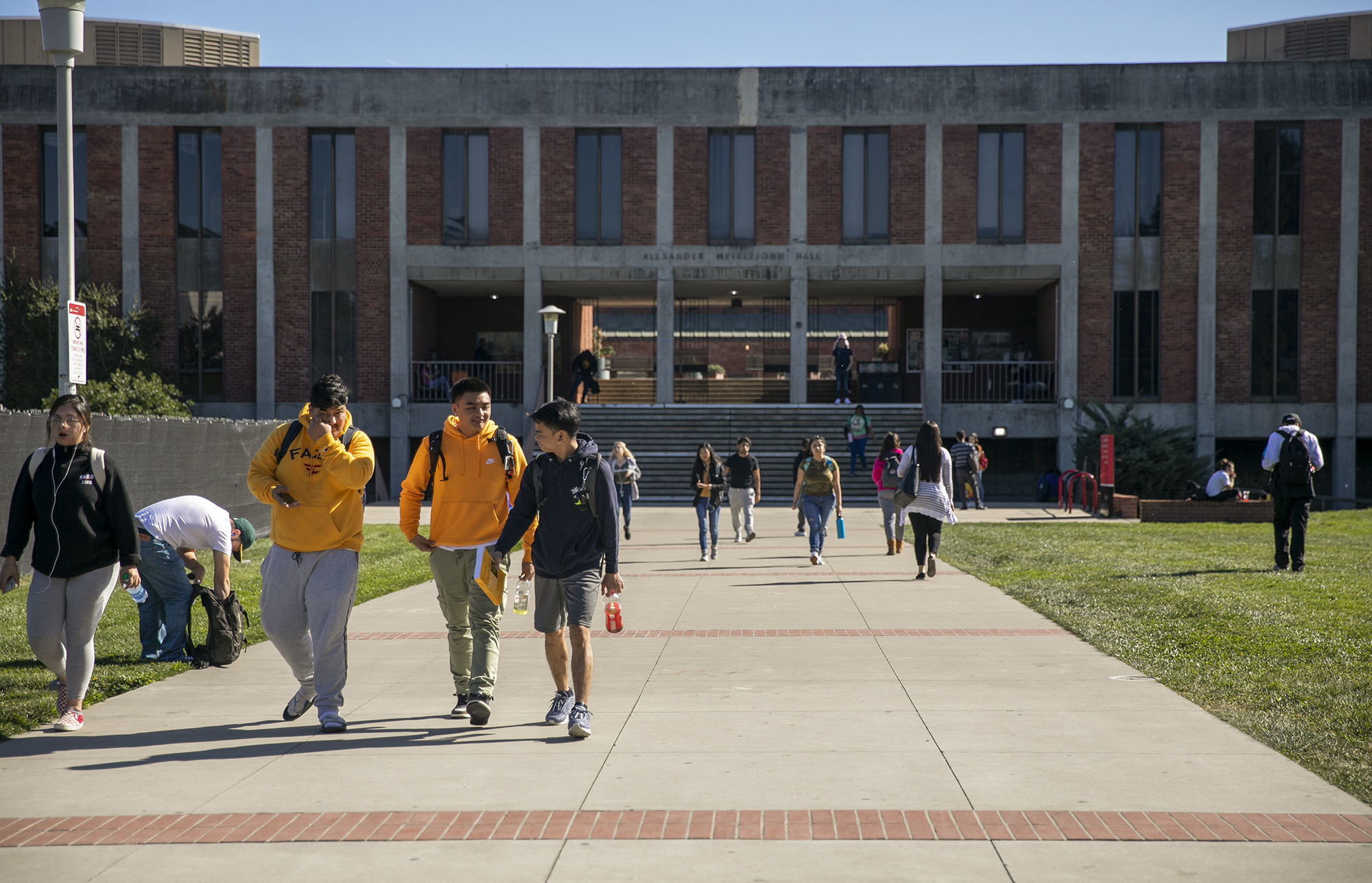 Cal State raises issue with Cal Grant expansion