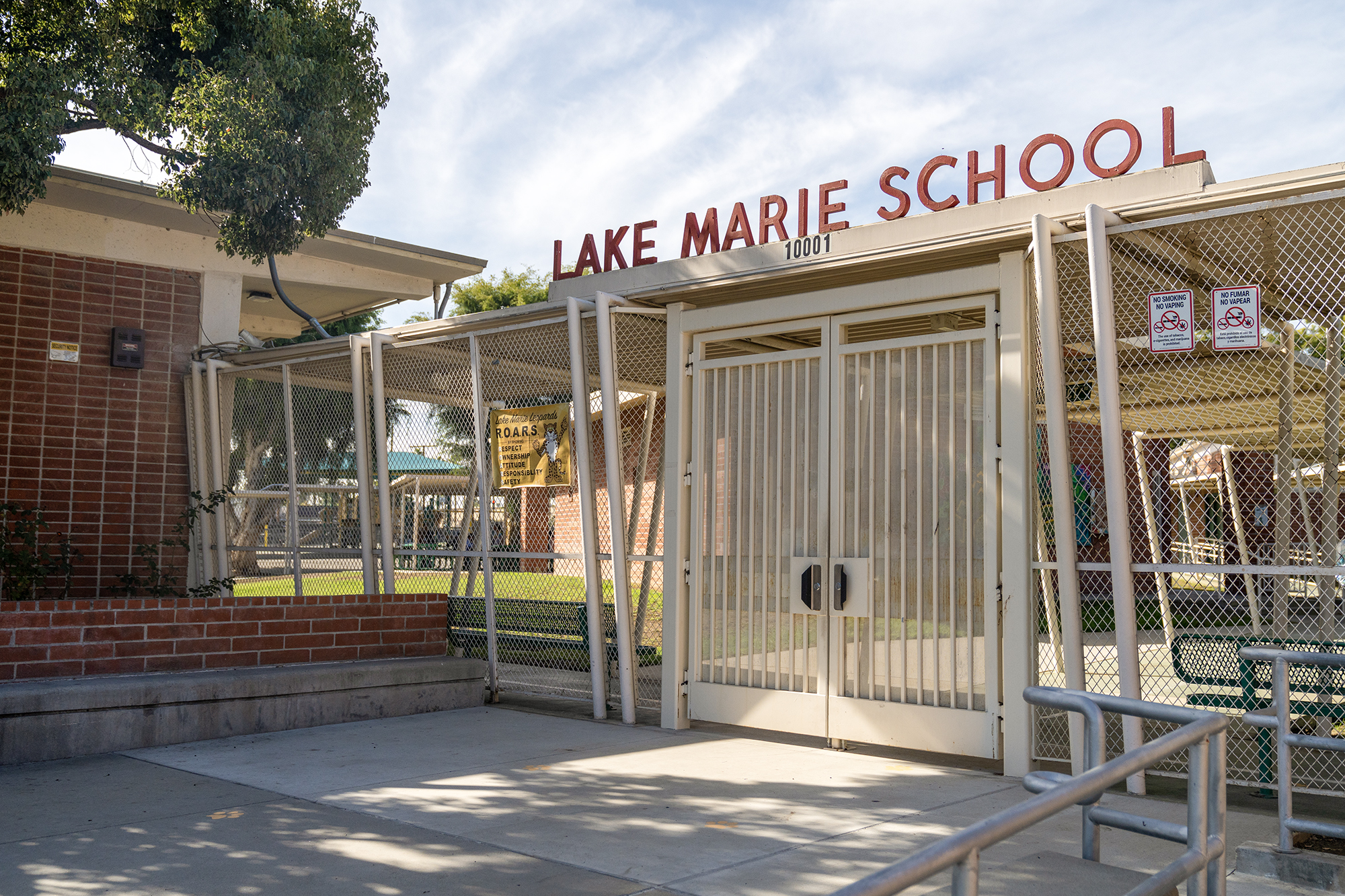 Lake Marie Elementary School in Whittier on Nov. 17, 2022. South Whittier Elementary School District had one of the steepest drops in English Language Arts test scores since the start of the pandemic. Photo by Lauren Justice for CalMatters