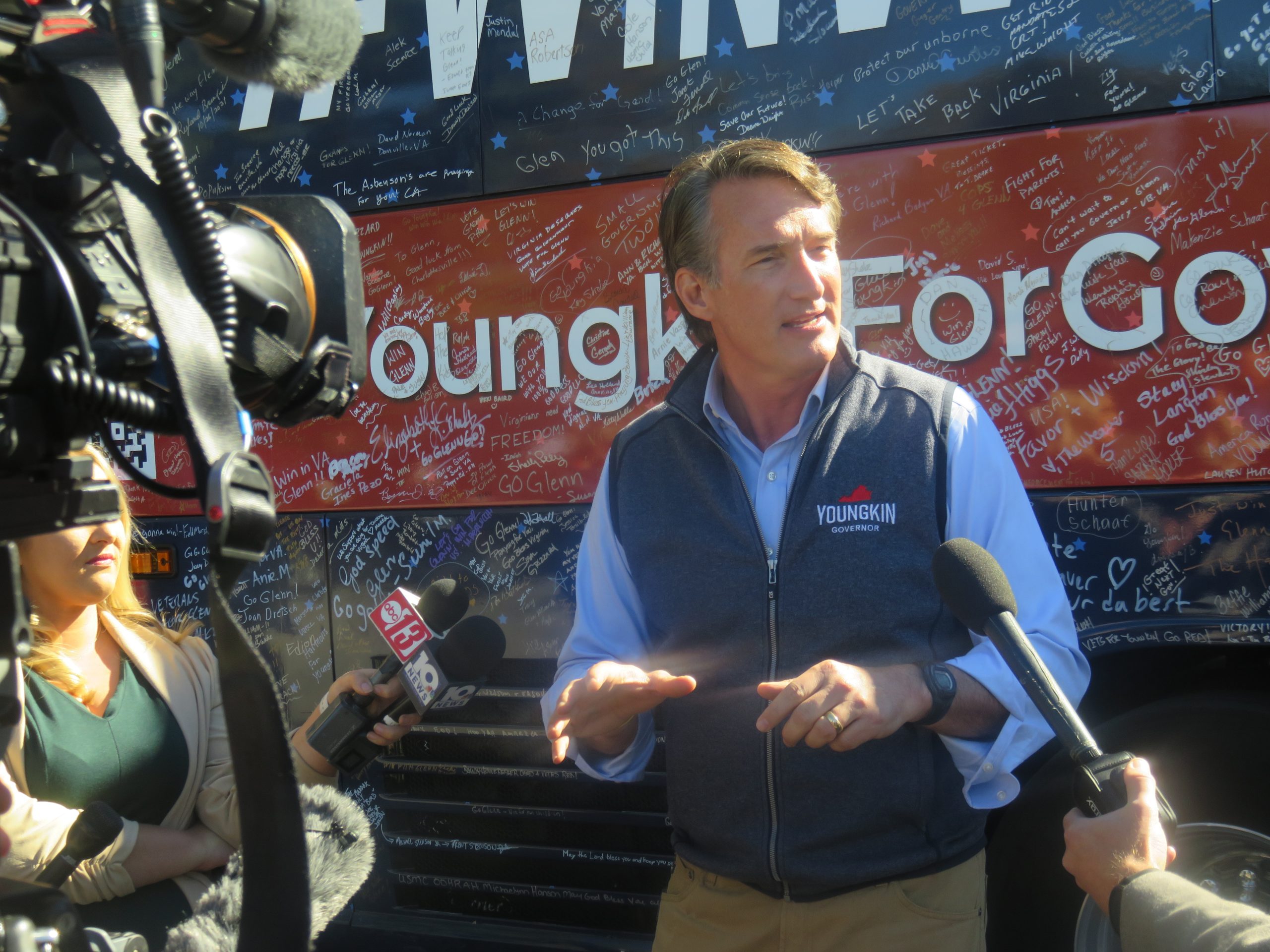 Glenn Youngkin at a rally in Roanoke County before the election. Photo by Dwayne Yancey.