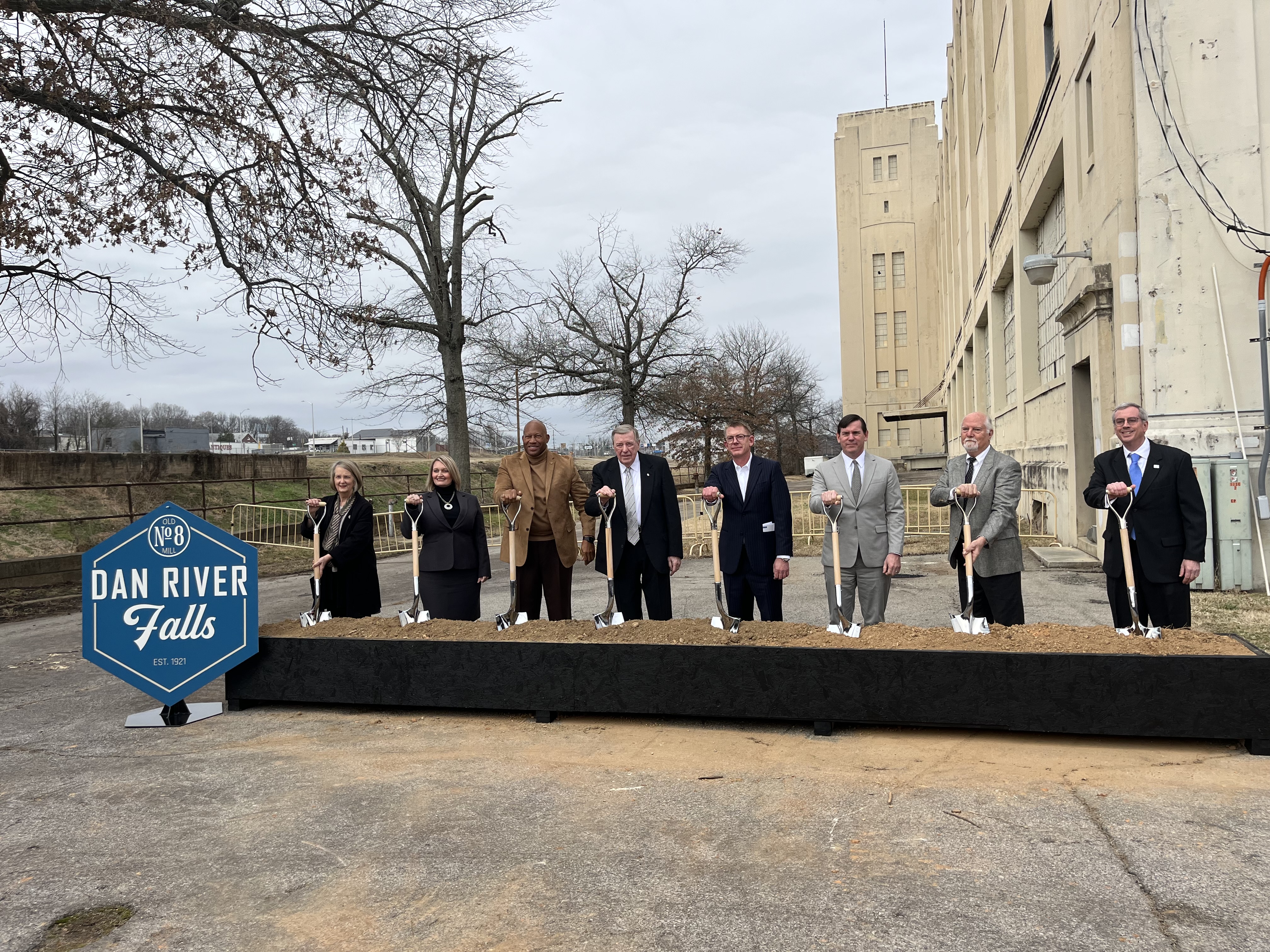 From left to right - Julie Langan, of the Virginia Department of Historic Resources, Diana Scwhartz, executive director of the River District Association, Alonzo Jones, mayor of Danville, Neal Morris, chairman of the Industrial Development Authority, Joe Alexander, president of the Alexander Company, Ken Larking, Danville city manager, and Randy Henrick, Jr., former Dan River Mills employee. Photo by Grace Mamon.