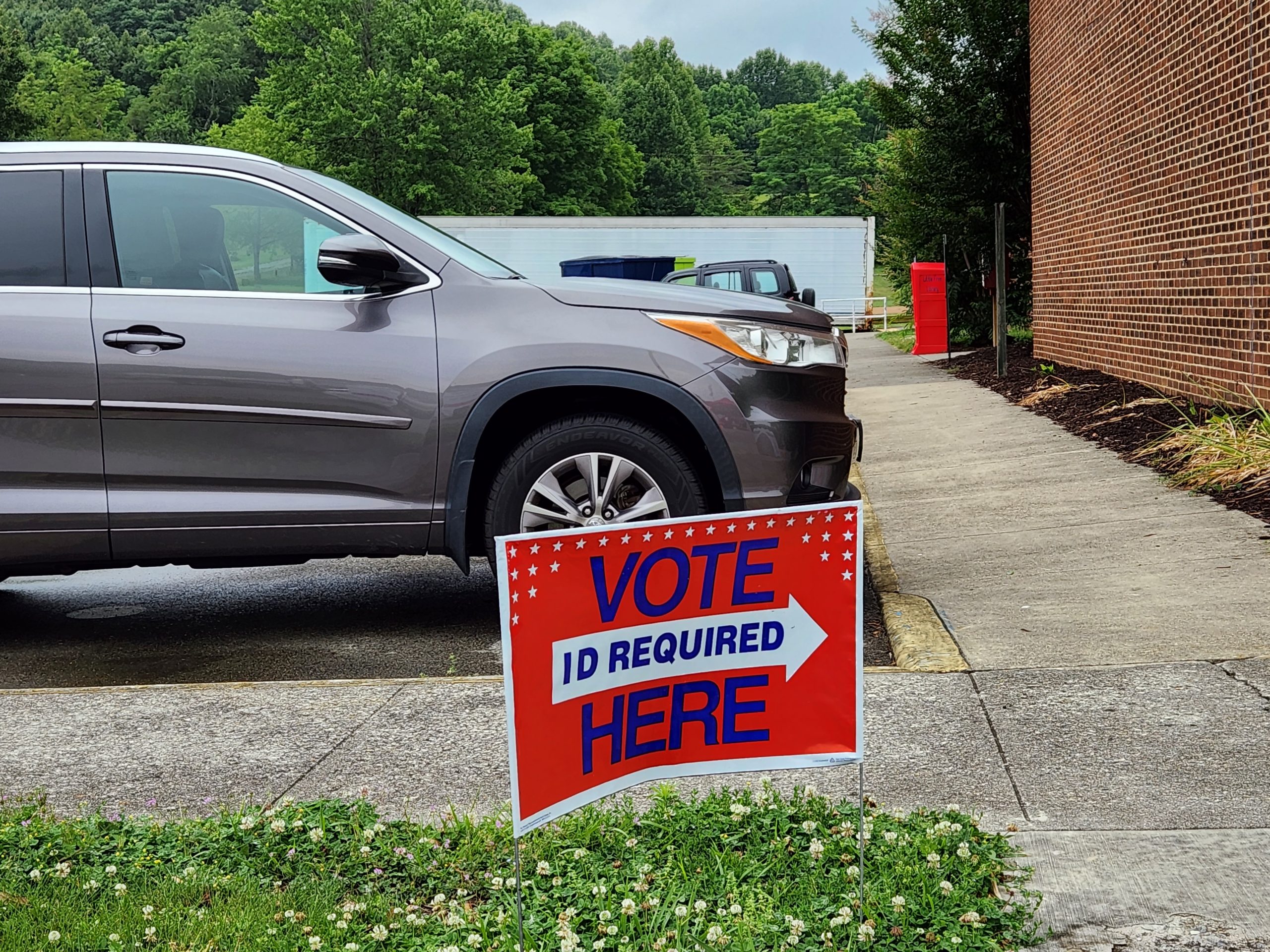 A voting sign outside the Troutville precinct in Botetourt County. Photo by Dwayne Yancey.