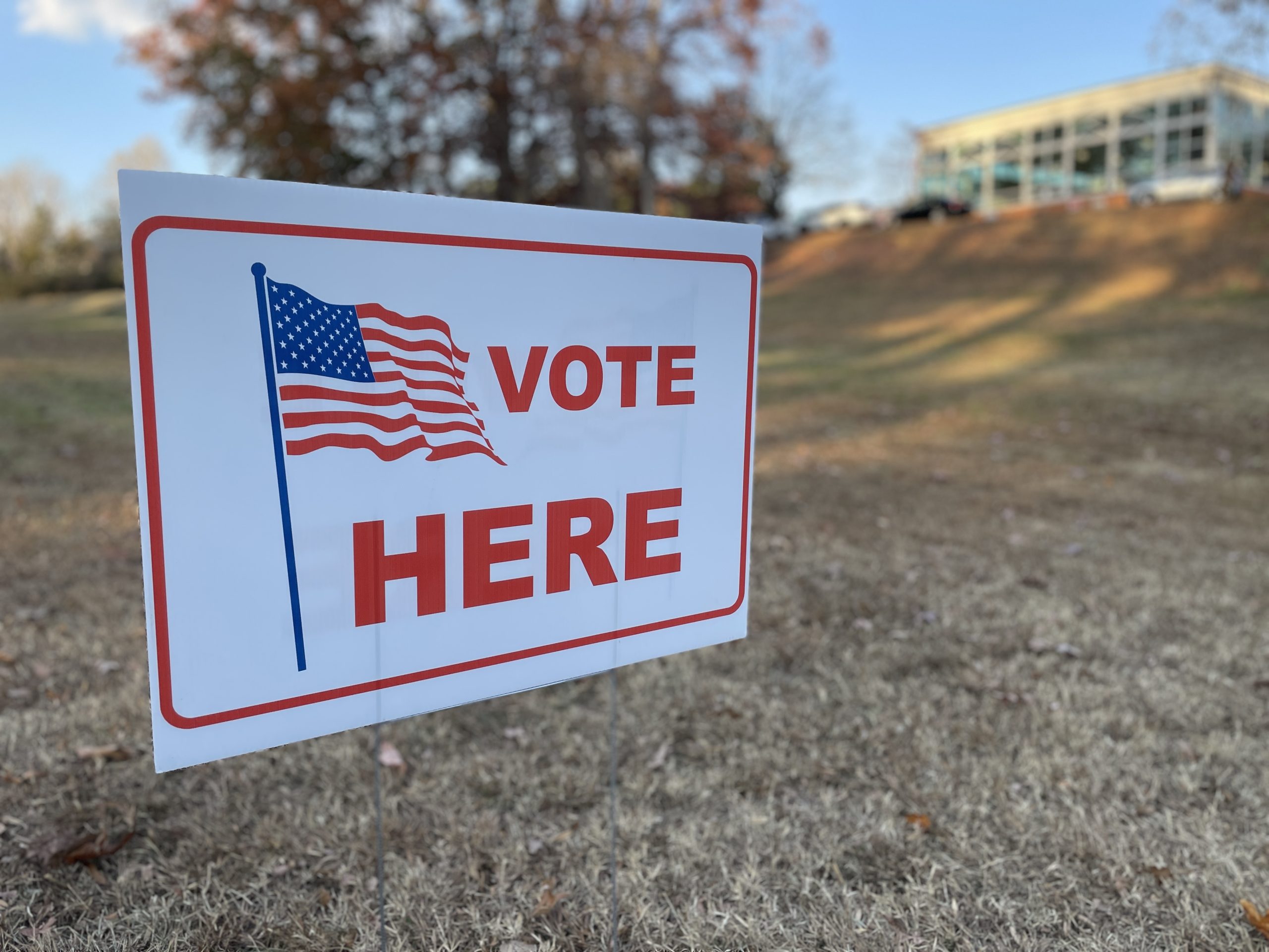 A voting sign at Bedford Hills Elementary School in Lynchburg. Photo by Matt Busse.