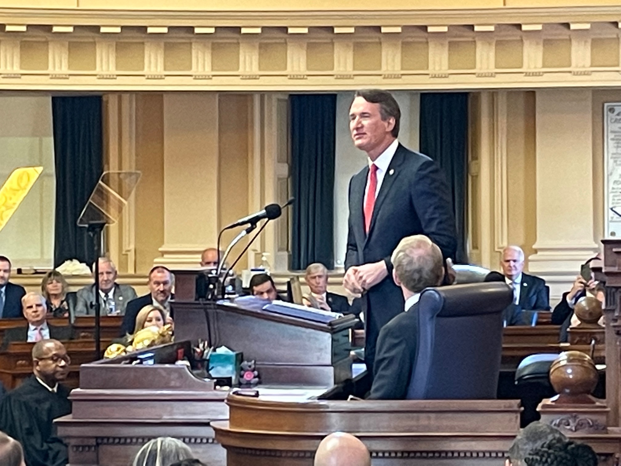 Gov. Glenn Youngkin speaks to the General Assembly.