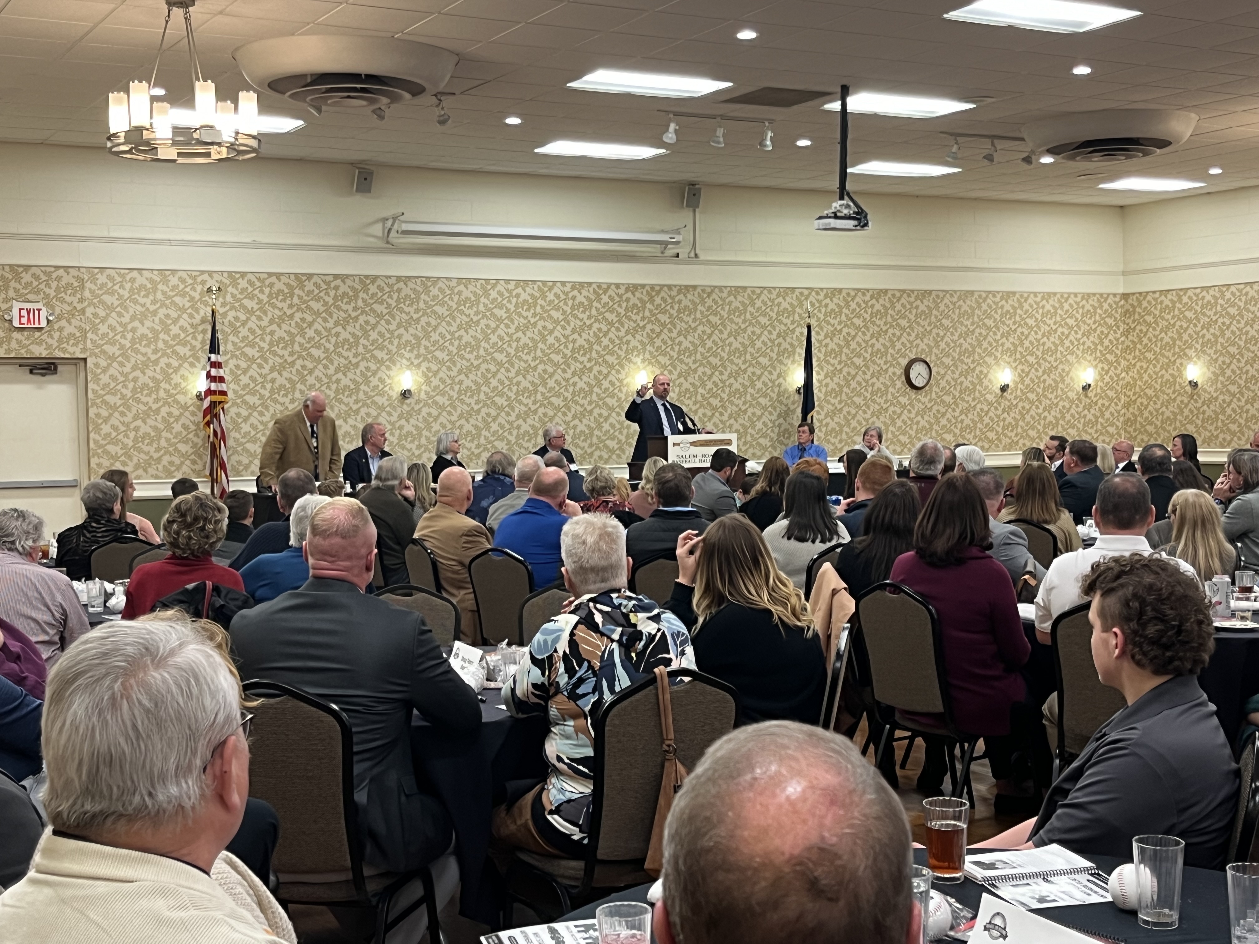 Former MLB pitcher Billy Wagner speaks to the Salem-Roanoke Baseball Hall of Fame.