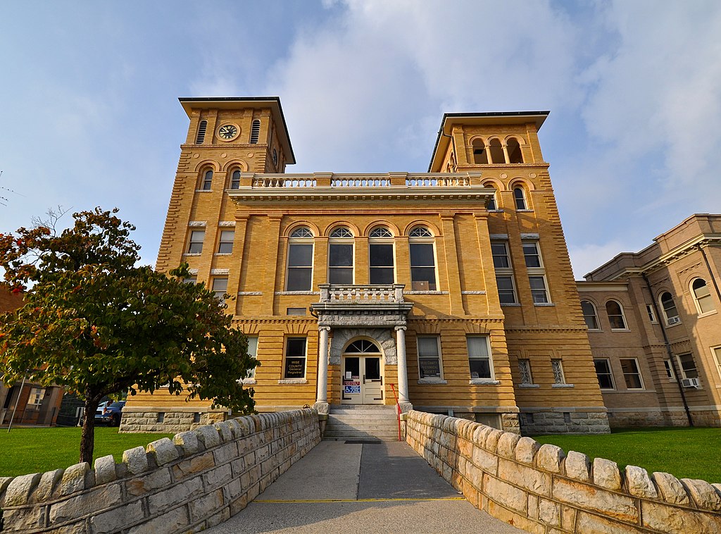 Wise County Courthouse. Courtesy of Skye Marthaler.
