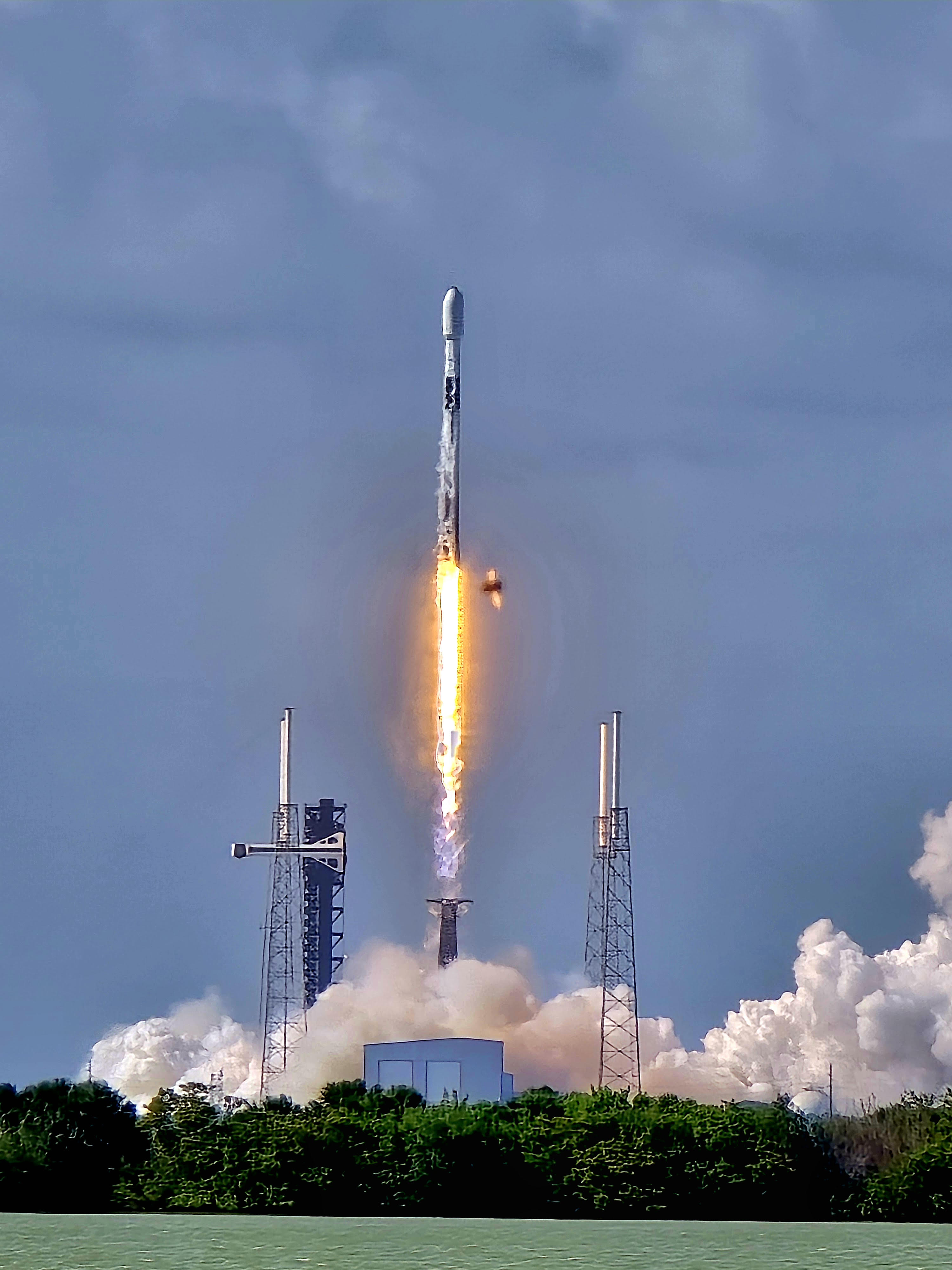 SpaceX Falcon 9 departing Launch Complex 40 at Cape Canaveral Space Force Station with Starlink satellites in June. Photo by Jack Kennedy