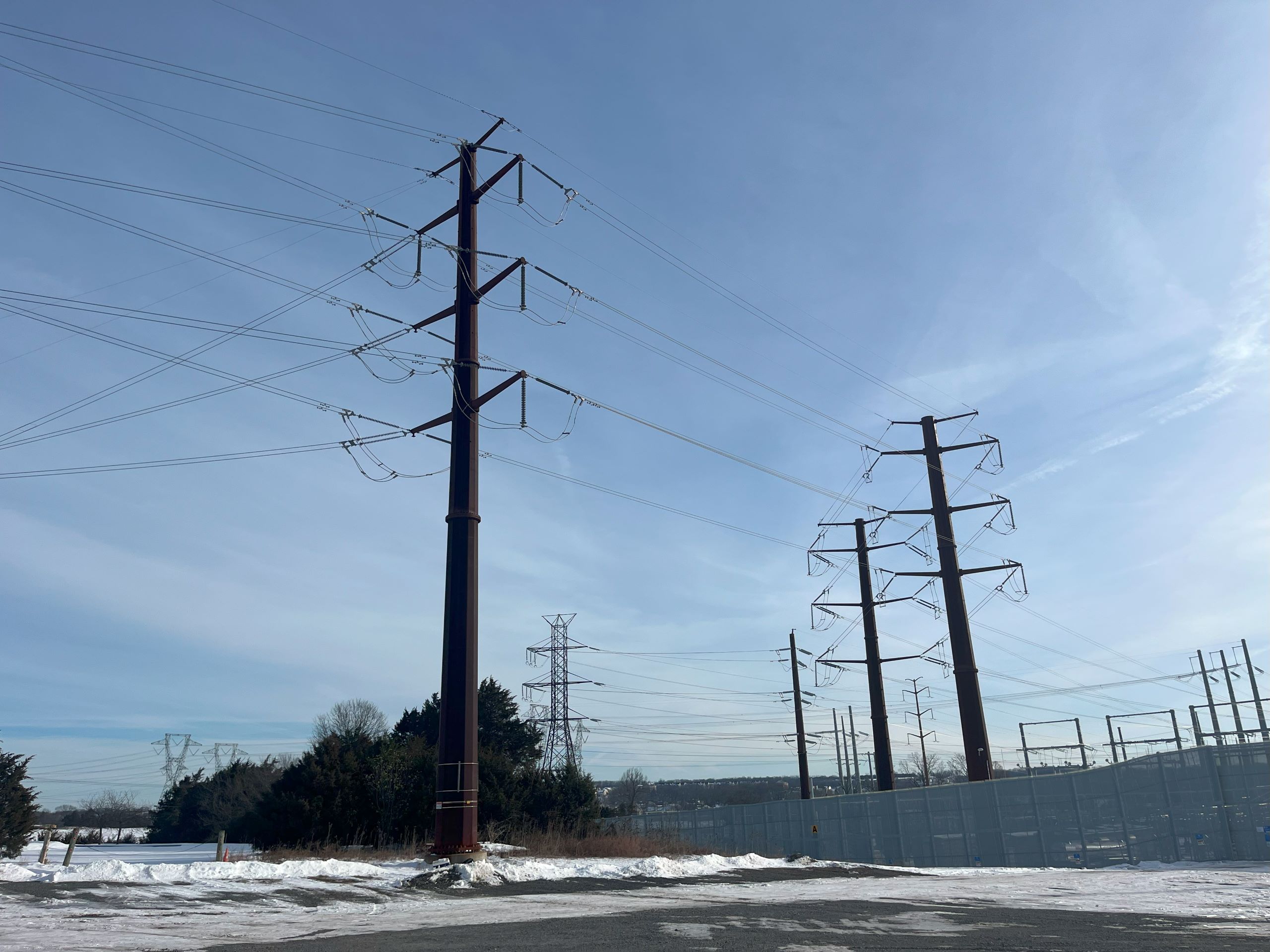 Headlines from across the state: Loudoun County neighbors fight proposed Dominion transmission lines for Data Center Alley; more …