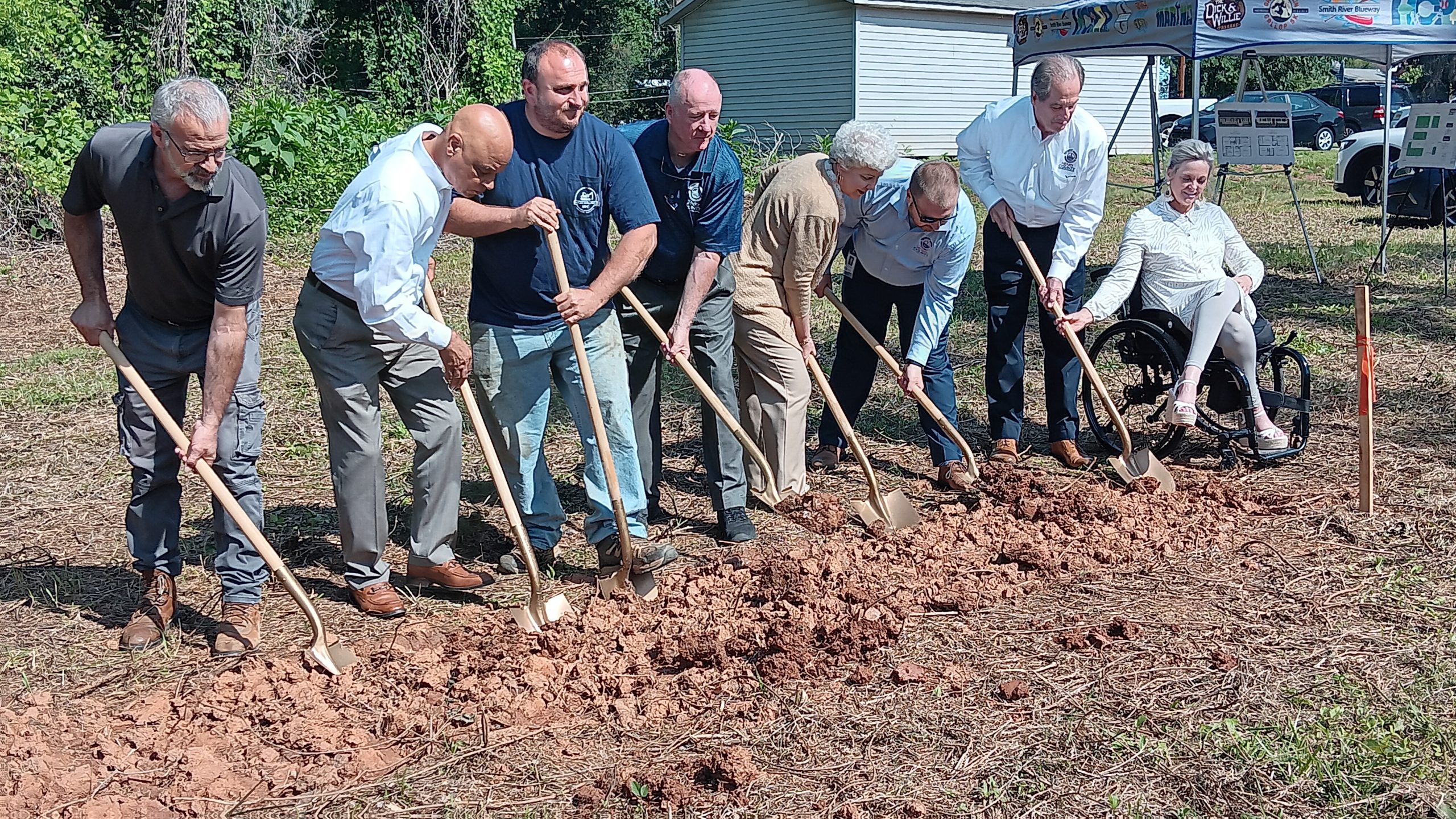 Henry County officials break ground on Villa Heights housing project.