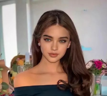Emily Elizabeth Instagram Model Bio Age Net Worth More