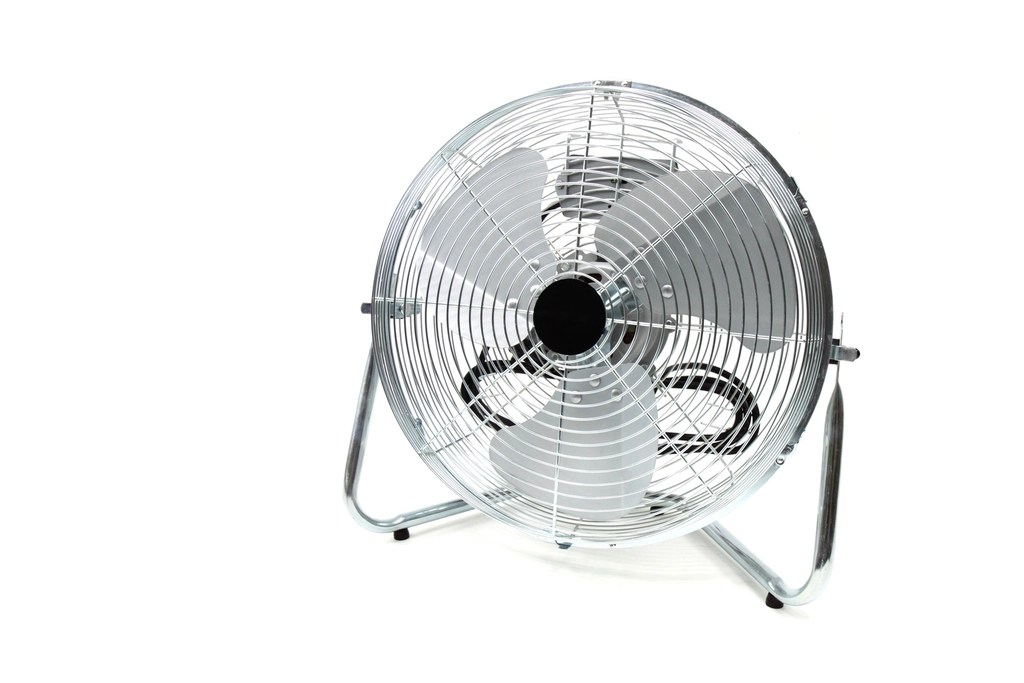 Isolated electrical fan