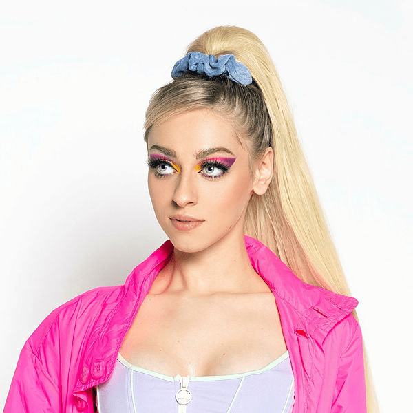 Camille Zorgt Voor Vuurwerk Op 30 Jaar Familie Feest Chez Bartizze