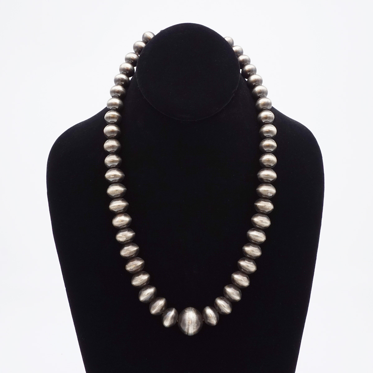 Navajo Pearl Necklace By Earnest Nez Chimayo Trading