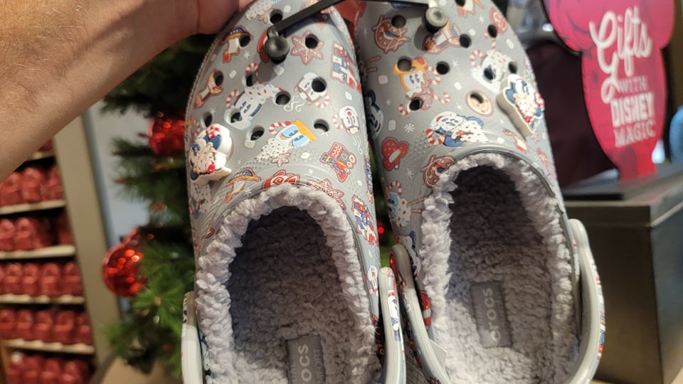 Stay Warm And Cozy With The New Mickey Mouse And Friends Holiday Crocs Chip And Company