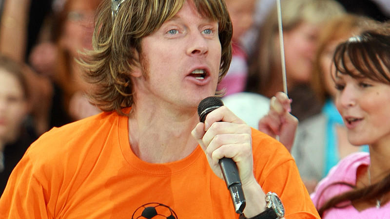 Hat Mickie Krause Eine Perucke Auf