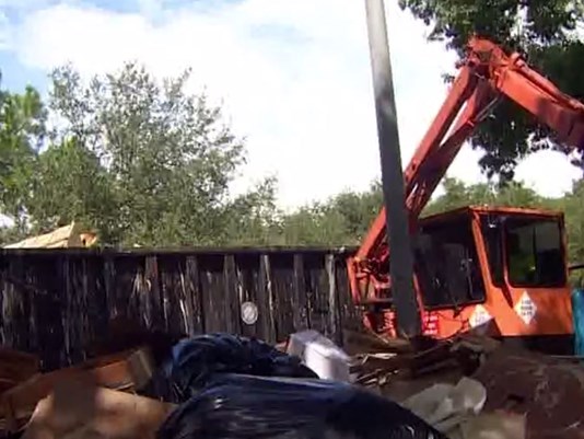 Houston Suspends Recycling Heavy Trash Collection Defendernetwork Com