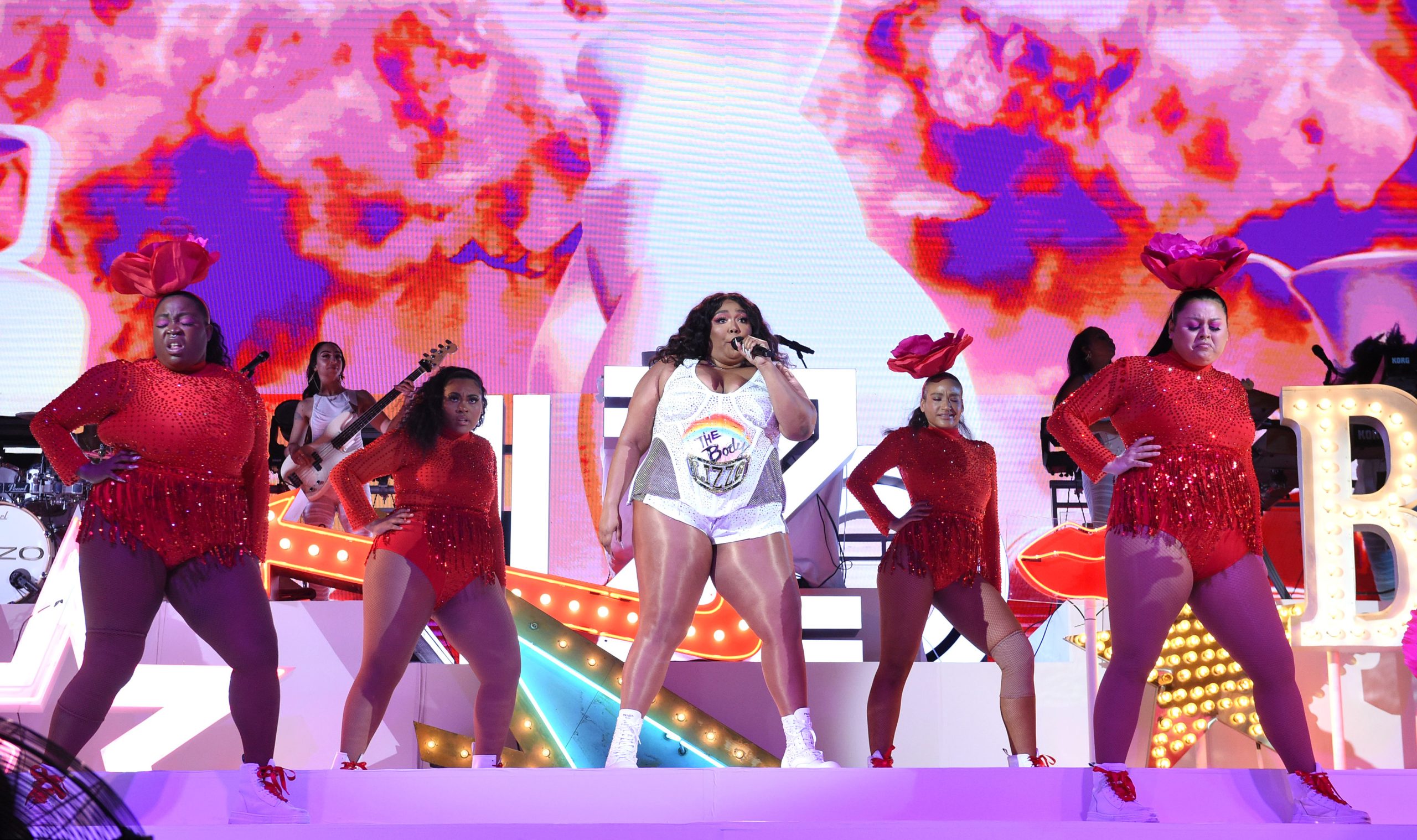 Lizzo Looking For Dancers For New Reality Show Defendernetwork Com