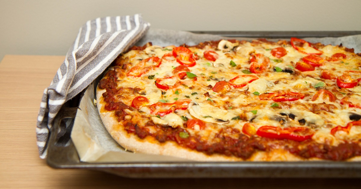 Hjemmelaget Pizza I Langpanne Det Glade Kjokken