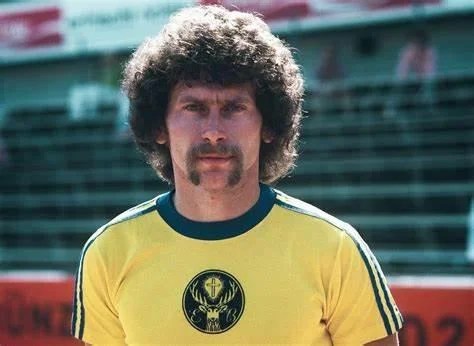 Paul Breitner Krankheit Promi News Blog