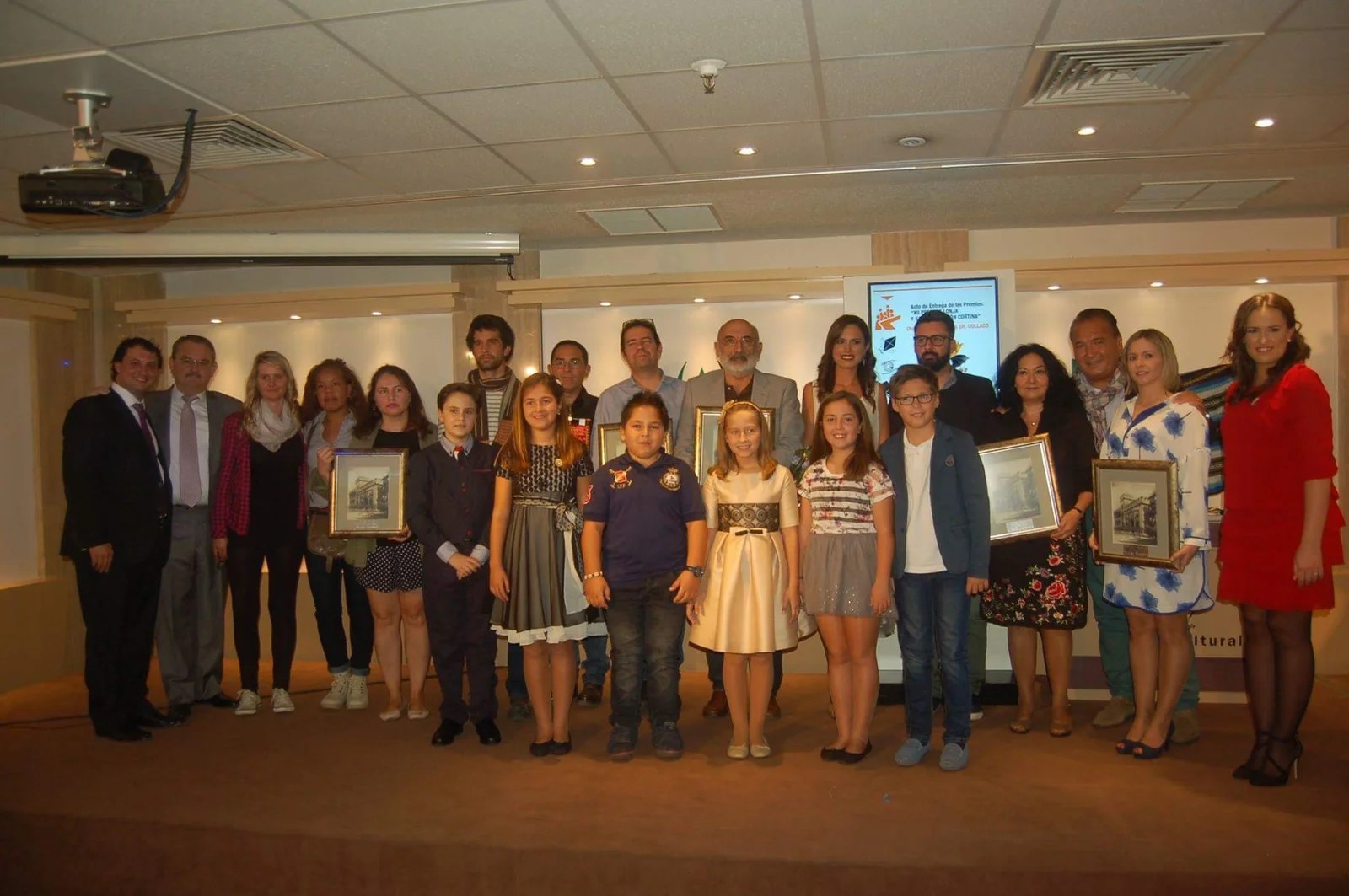 La falla Plaza Doctor Collado entrega los premios Lonja-Salvador Debón 1 collado