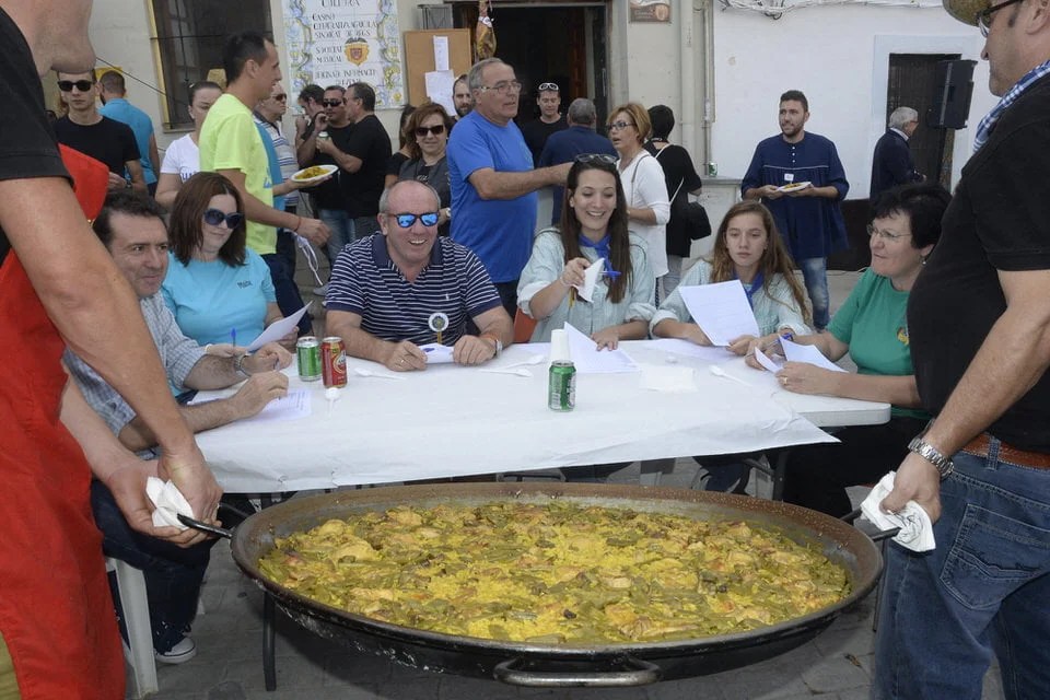 Multitudinario concurso de paellas de las fallas del Camp de Morvedre en Gilet 1 Concurso de paellas que la Federación Junta Fallera de Sagunto