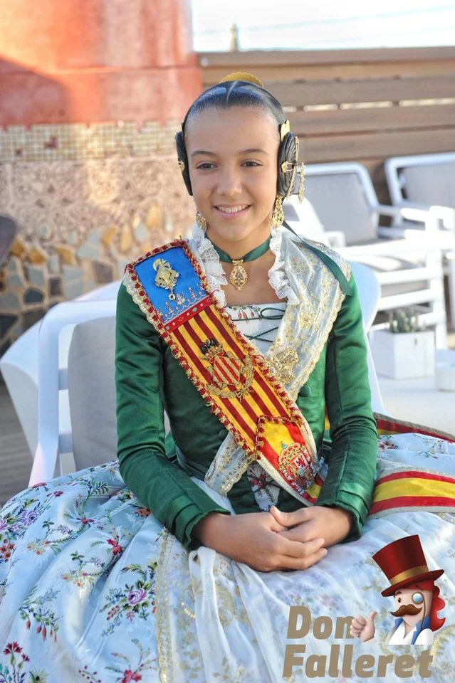 Tocando el cielo de Valencia 3 Entrevista Falleras Mayores de Valencia 2016 - 01 Don Falleret