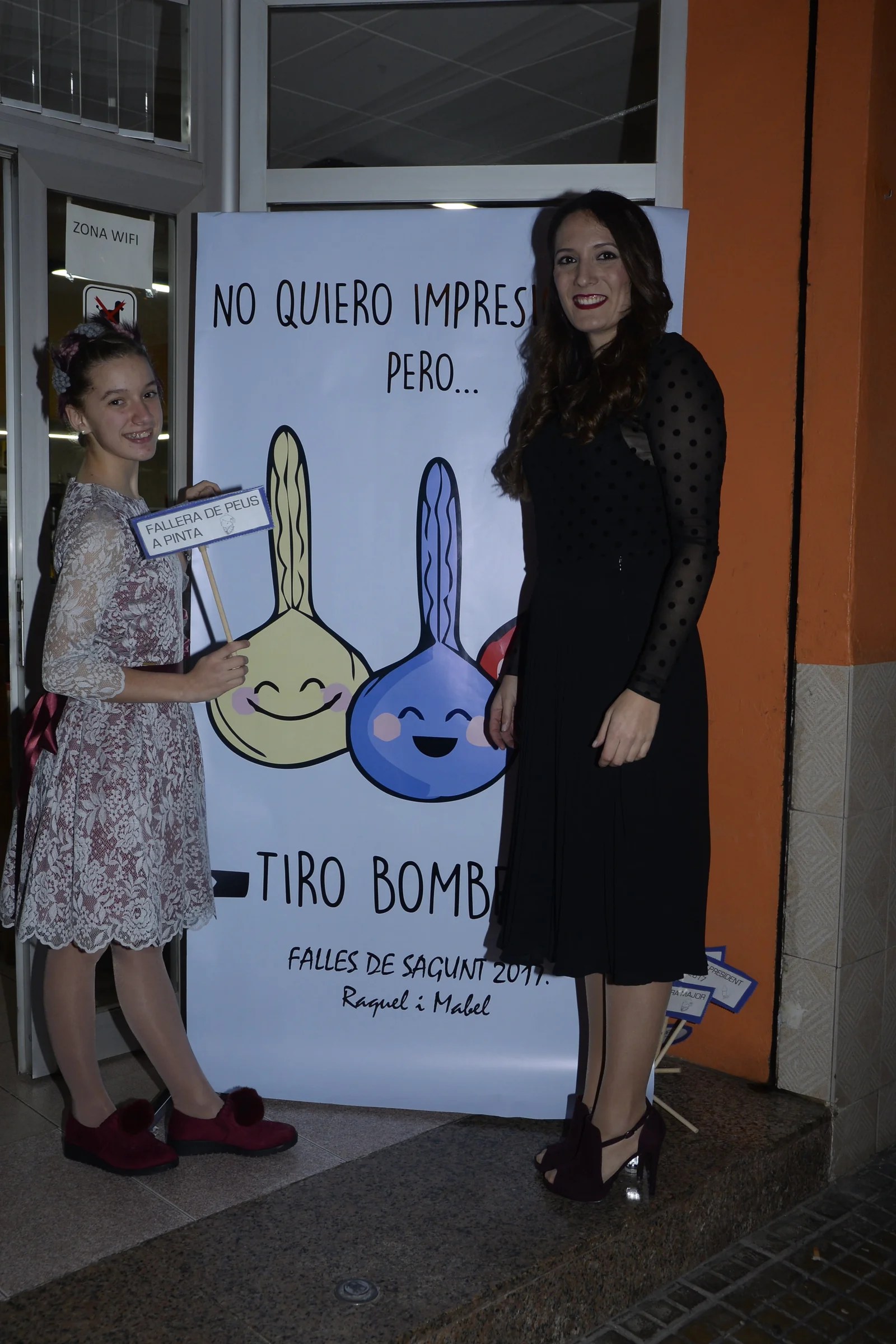 Las Falleras Mayores, Raquel Martín y Ana Isabel Dorado, celebran la tradicional Cena de Navidad 1 _dsc5467_1