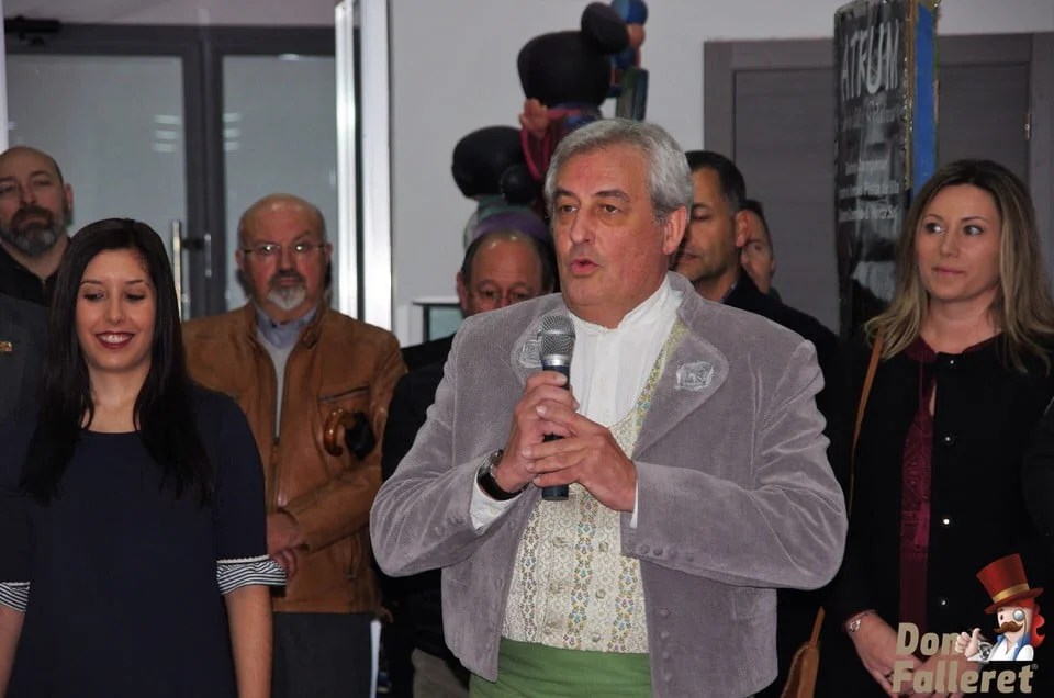 La Falla Cuba inaugura su nuevo casal 2 Inauguración casal Falla Cuba Lit Azorín