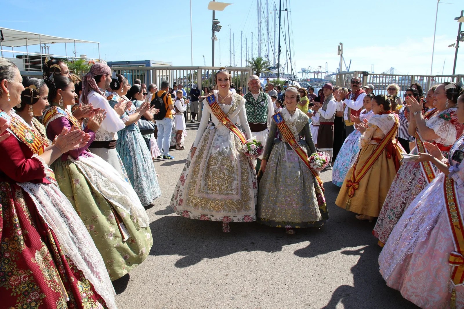 EL MARÍTIMO REALIZÓ SU OFRENDA MARINERA A LA MARE DE DÉU