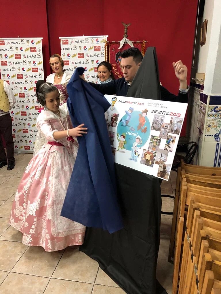 La Falla de la Llum presentó sus Fallas 2019 6 1