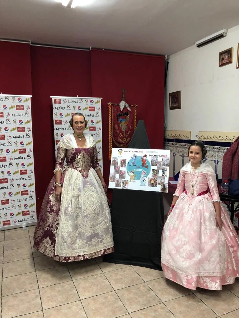 La Falla de la Llum presentó sus Fallas 2019 5 4