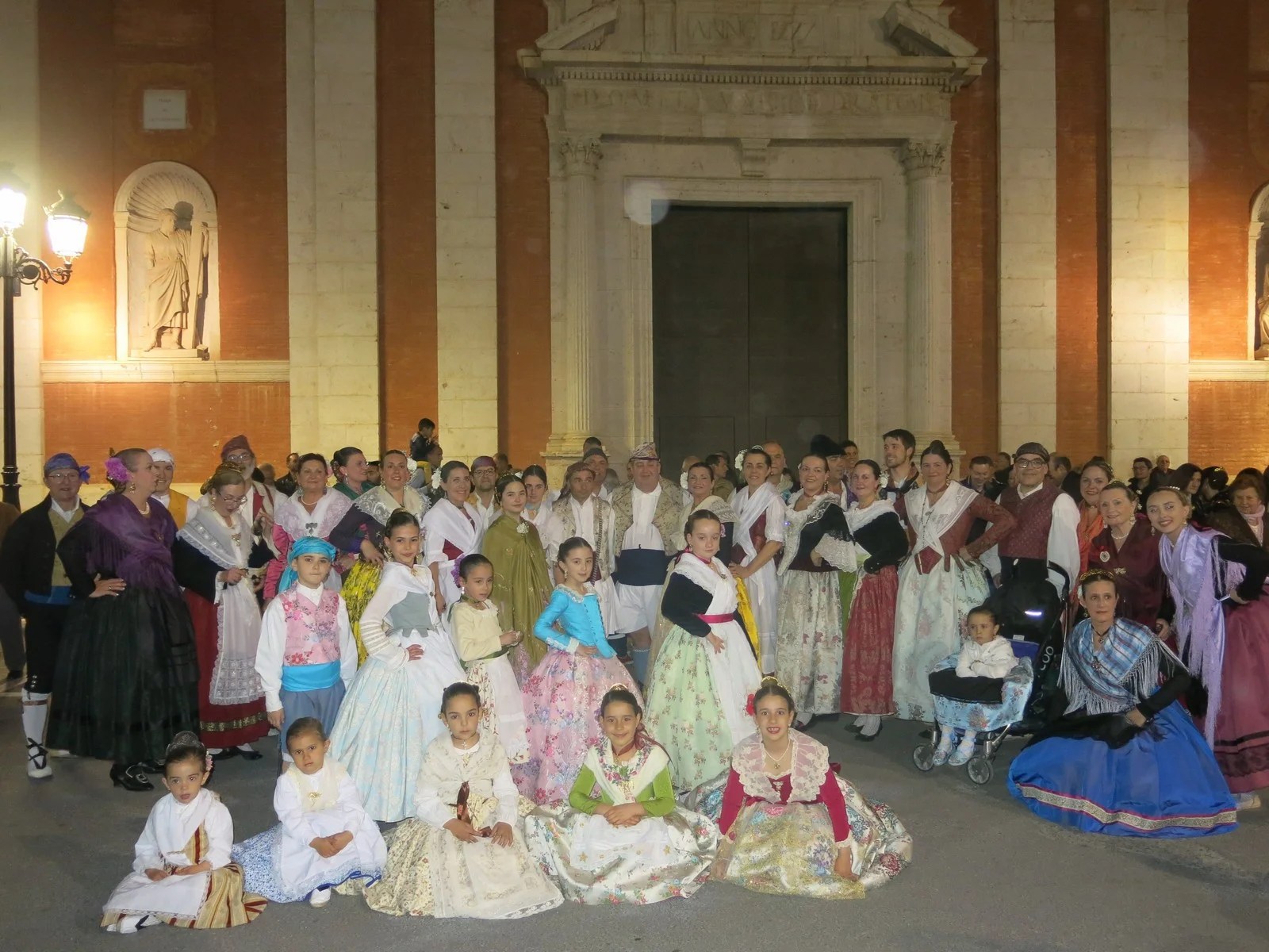 Les falles de Turís protagonitzen la dansà
