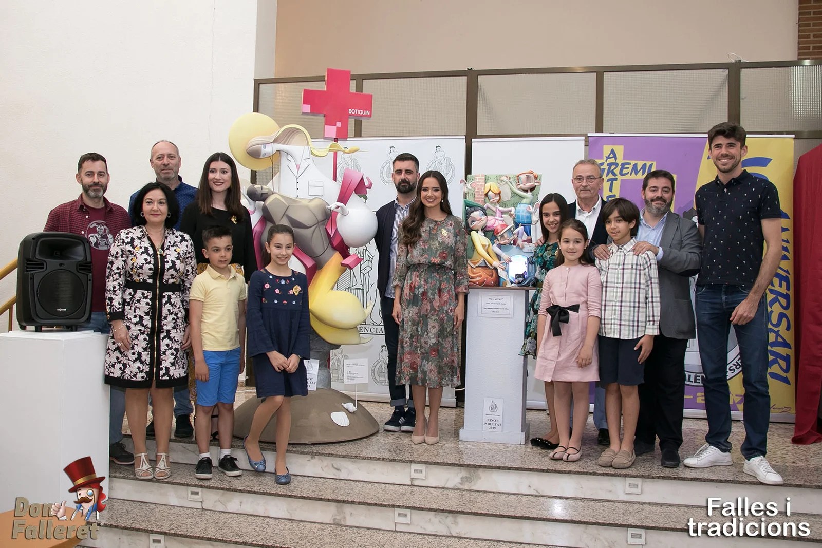 Dos nous ninots per al museu del gremi